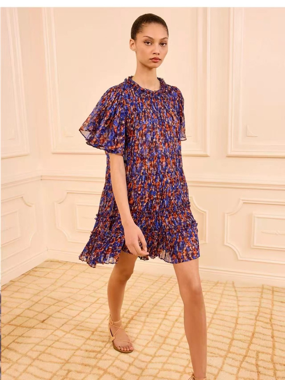 Rare sold out‼️Ryla Silk Mini Dress /Floral Print Flutter Sleeve Dress